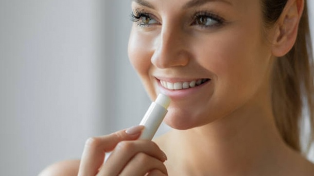 3 produk lip balm untuk mencerahkan